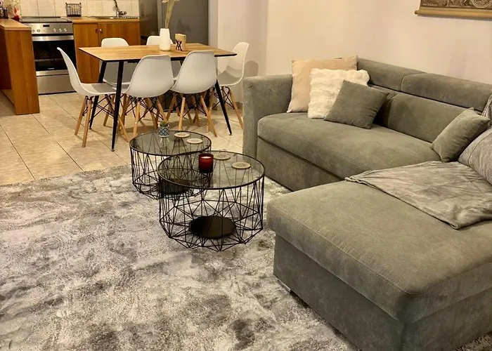 Modern Stay Near Acropolis With Big Balcony